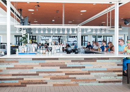Outdoor dining on Anna Maria Island