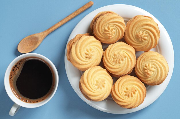 How Many Times Have Girl Scout Cookies Boxes Get Smaller? How Many Times Have Girl Scout Cookies Boxes Get Smaller?