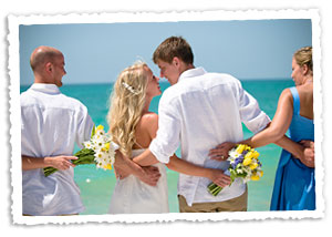 Have your dream wedding on the beach on Anna Maria Island